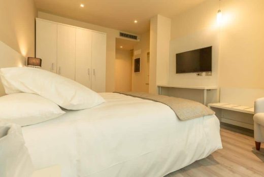 Chambre pour personnes à mobilité réduite