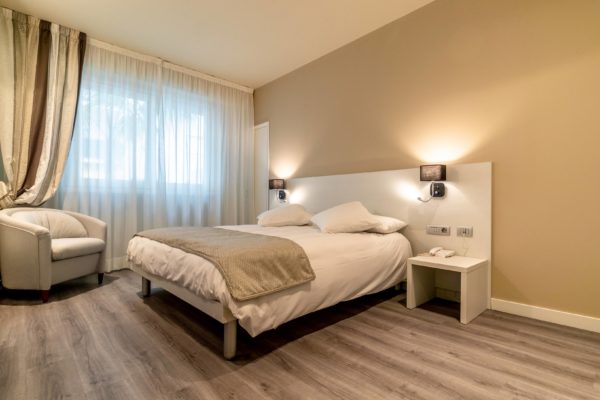 Chambre double accès handicapé / 2 pers – Image 4