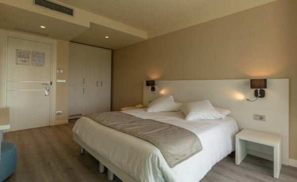 Chambre double 2 pers Terrasse vue mer – Image 3