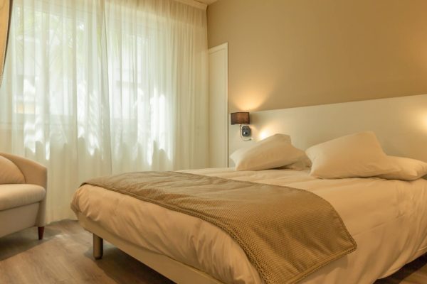 Chambre double accès handicapé / 2 pers – Image 3
