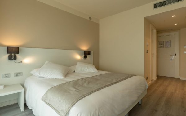 Chambre double 2 pers Terrasse vue mer – Image 3